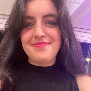 Meet your Posher, Madeline